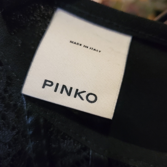 PINKO BLACK RUFFLE TANK TOP - Picture 3 of 10